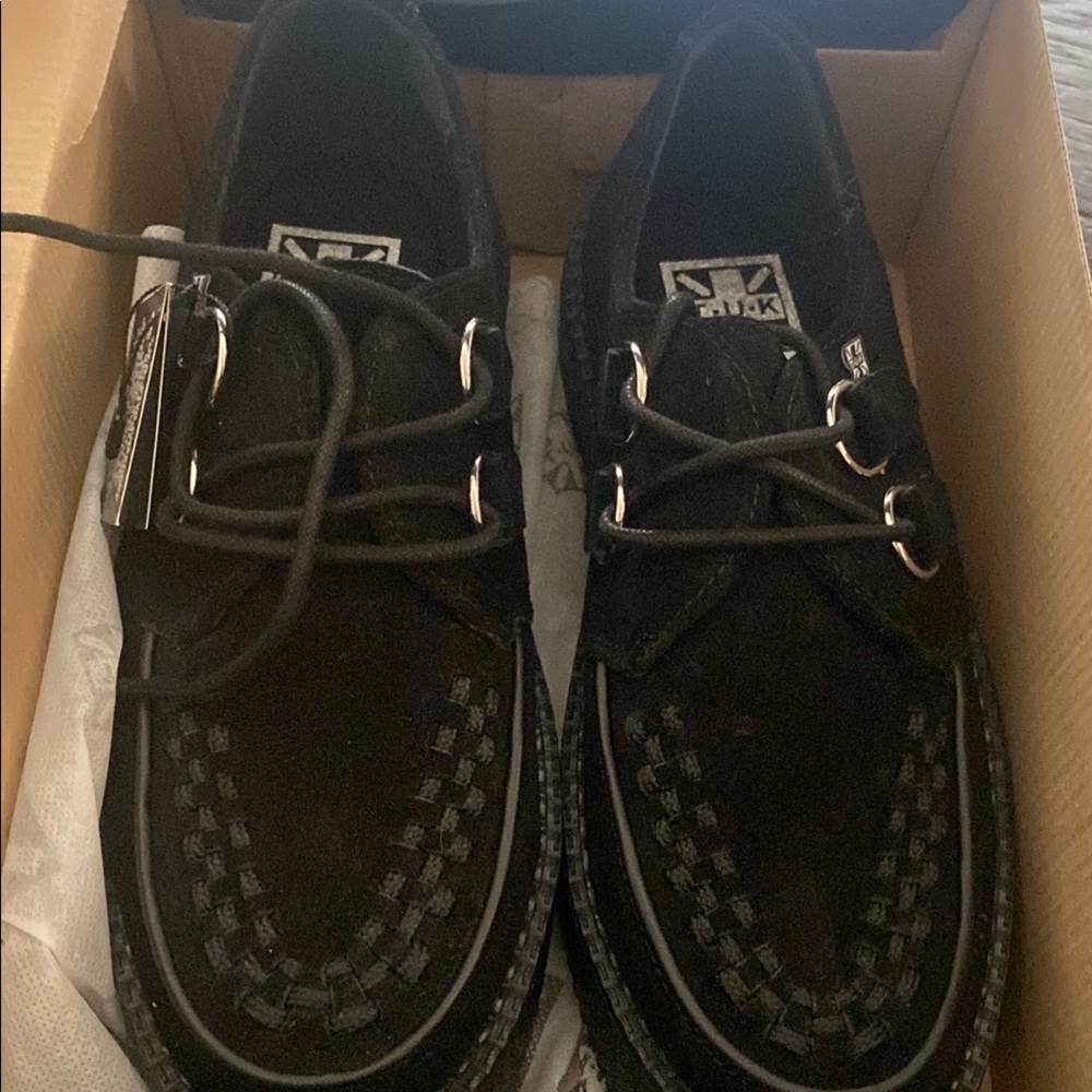 T.U.K Black Creepers